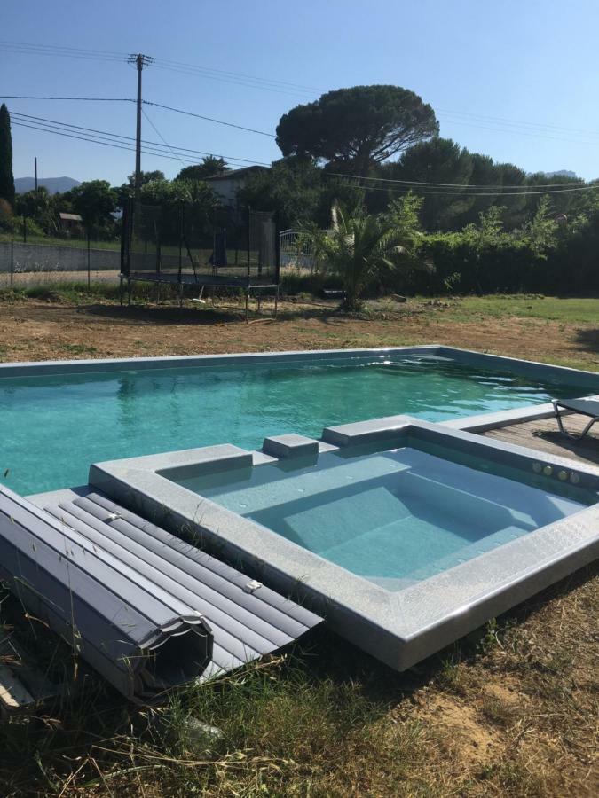 Villa La petite bergerie à Roquebrune-sur Argens Extérieur photo